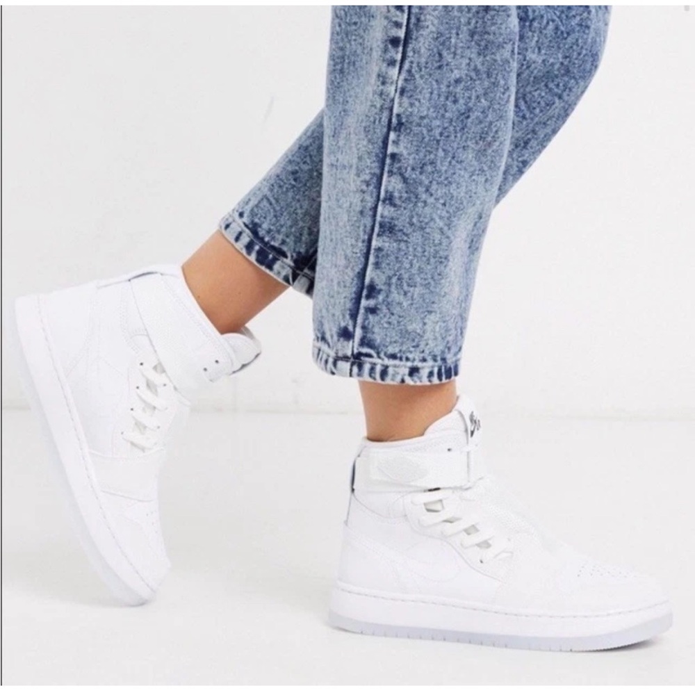 Nike Air Jordan Retro High Top Sneakers 1 Nova XX Triple White Shoes 10.5